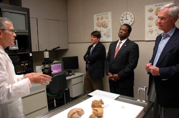 Photo: Stopped by Mayo Clinic with Mayor Alvin Brown to hear about top-tier ALS research going on at this premier facility.