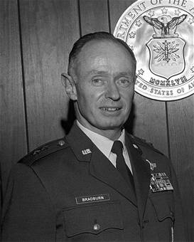 photo of MAJOR GENERAL DAVID D. BRADBURN