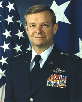 photo of LIEUTENANT GENERAL WALTER  S. HOGLE JR.