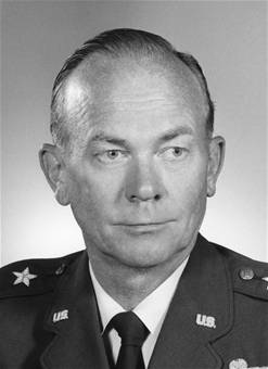 photo of LIEUTENANT GENERAL ROBERT E. HAILS