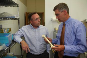 Rep. Paulsen tours Conventus Orthopaedics in Osseo, MN.