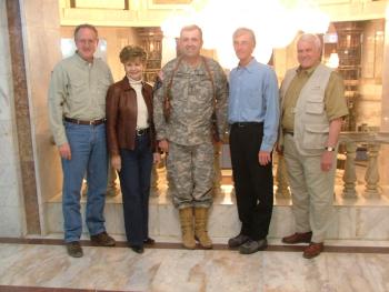 Carter with Lieutenant General Peter Chiarelli Commander Multi-National Corp-Iraq at the Al Faw Palace Camp Victory in Baghdad, Iraq