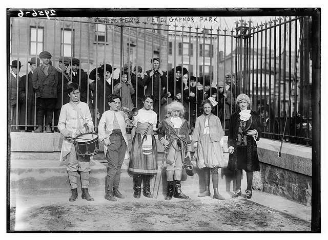 Children's fete, Gaynor Park (LOC)