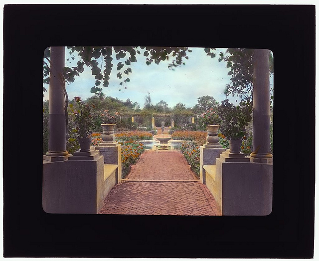 ["Près Choisis," Albert Herter house, Georgica Pond, East Hampton, New York. (LOC)