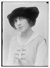 Natalie Alt (LOC)