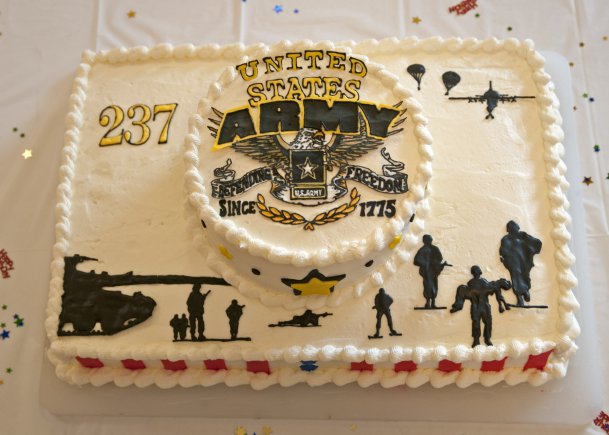 FORT BRAGG, N.C." Competitors of the first ever Fort Bragg Army Birthday Cake Competition along with Soldiers, veterans and members of Fort Bragg and surrounding communities gathered at the Fayetteville Veterans Affairs Medical Center auditorium to participate in the competition June 12. The competition was designed to help celebrate the Army's 237th birthday on June 14 as well as to thank Soldier's past and present for their service and sacrifice to our country. (U.S. Army photos by Sgt. Jessica M. Kuhn/XVIII Abn. Corps PAO)