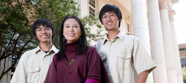 Sharon Huang, sons Yang and Lee