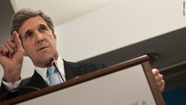 Kerry blasts Santorum's opposition to disability treaty