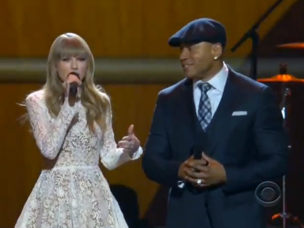 Taylor Swift LL Cool J Perform 