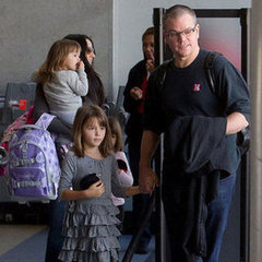 Matt Damon Travels With His Wife and Daughters