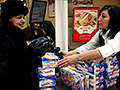 Last batch of Hostess Twinkies hits store shelves