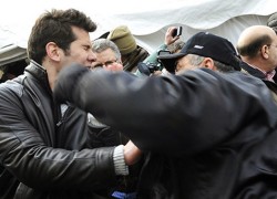 Steven Crowder punched in the face AFP Michigan rally