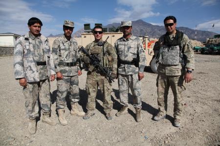 Informal meeting Afghan Border Police base