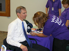 Lipinski Gets Checkup at Senior Fair