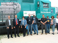 Lipinski Visits Electro Motive Diesel in LaGrange