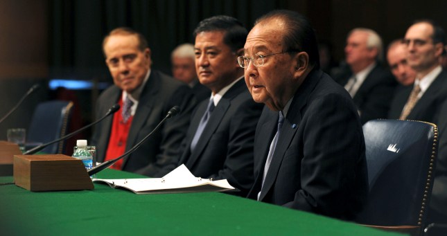 Sen. Daniel Inouye with VA Secretary Shinseki