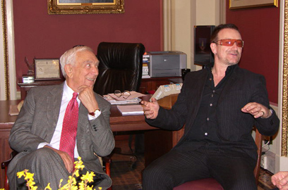 Senator Lautenberg meets with U2's Bono to discuss the role that the U.S. government can play in combating the global threat of HIV/AIDS and other deadly diseases. (January 24, 2007) 