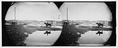 [Berlin (now Brunswick), Md. Pontoon bridge and ruins of the stone bridge across the Potomac (destroyed in 1861)] (LOC)