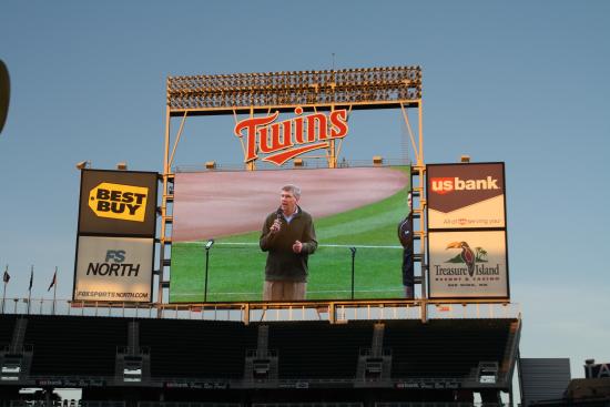 2012 Light The Night Walk at Target Field