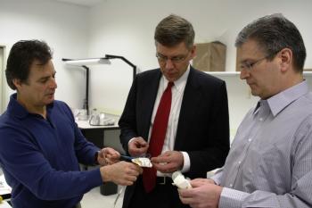 Rep. Paulsen visits Sunshine Heart in Eden Prairie