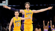 Pau Gasol shows his versatility in Laker win over Portland