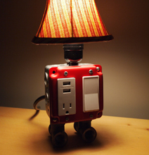 Gadget Charger Table Lamps For A True Geek’s Living Quarters