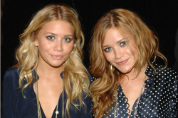 Mary Kate Olsen and Ashley Olsen Visit MuchMusic Studios - August 30, 2005