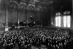 1885 PHOTOGRAPH OF THE CHICAGO BOARD OF TRADE