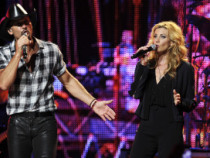 Faith Hill and Tim McGraw Perform in Melbourne