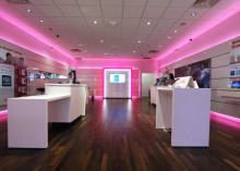 T-Mobile rips up contract on unlimited data plan