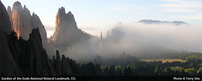 Garden of the Gods, Colorado. Photo by Tery Sim.