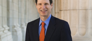 Senator Ron Wyden details tech policy topics that need attention in 2013