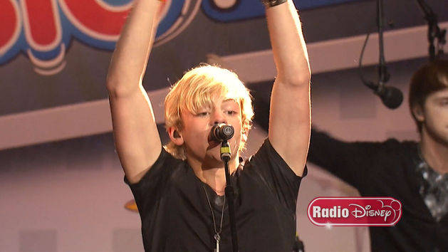 R5 Feat. Ross Lynch: Can You Feel It - at the N.B.T. Finale