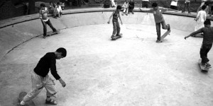 A typical skate session at MeKroyan Fountain. This is where Skateistan began.