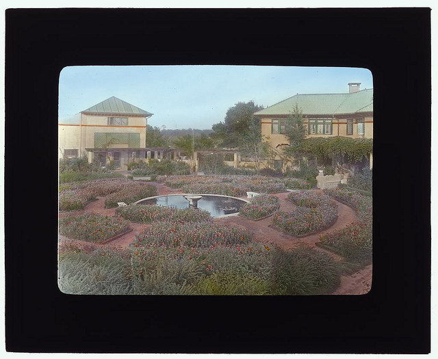 ["Près Choisis," Albert Herter house, Georgica Pond, East Hampton, New York. (LOC)