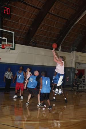 New courts, new season: Intramural basketball continues on new court