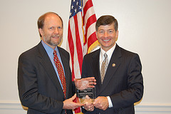 July 22, 2010 - Congressman Hensarling Receives 2009 Defender of Economic Freedom Award from Club For Growth