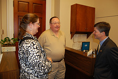 July 29, 2010 - Congrssman Hensarling meets with Drs. Peter and Donna Rossa of Reklaw