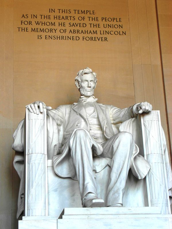 Seated Lincoln