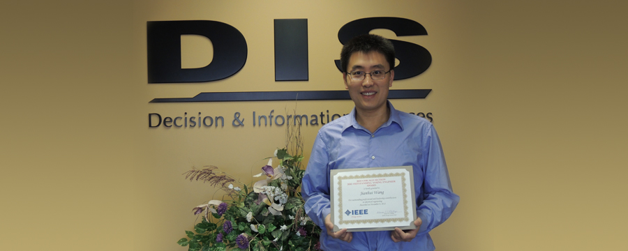 DIS's Wang receives Outstanding Young Engineer Award