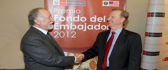 Deputy Chief of Mission Michael J. Fitzpatrick (right) and the Minister of Culture Luis Peirano on November 5 announced the Museo de Sitio Julio C. Tello as the recipient of a grant $44,000 from the 2012 Ambassadors Fund for Cultural Preservation.  