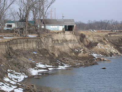 Bank erosion along Stranger Creek, northeast Kansas. (photo by Kyle Juracek, USGS)