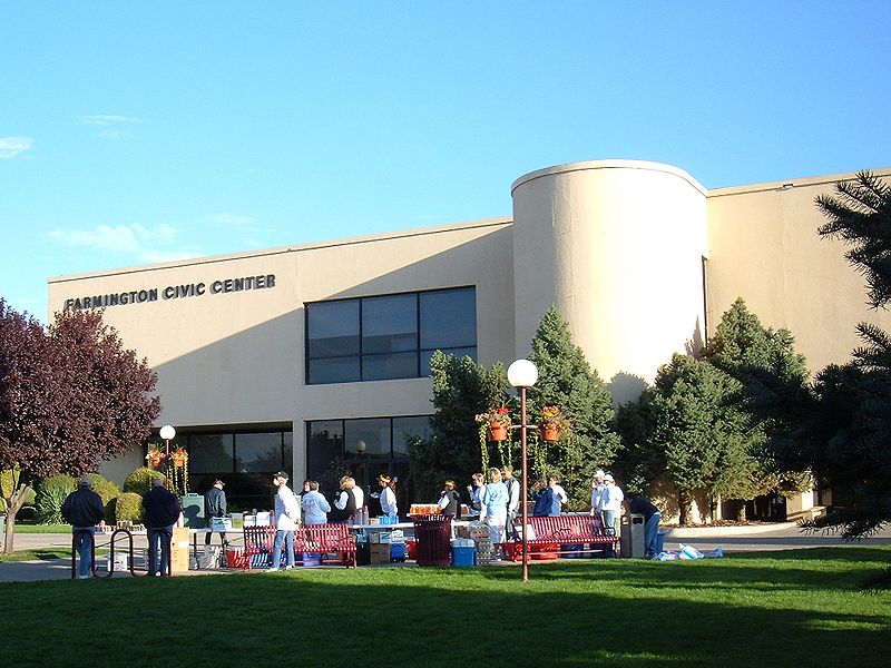 Image of the Farmington Civic Center, in Farmington, New Mexico, during the San Juan Medical Foundation's Cancer Walk-a-Thon on September 27,2008  (Photo from Wikipedia).