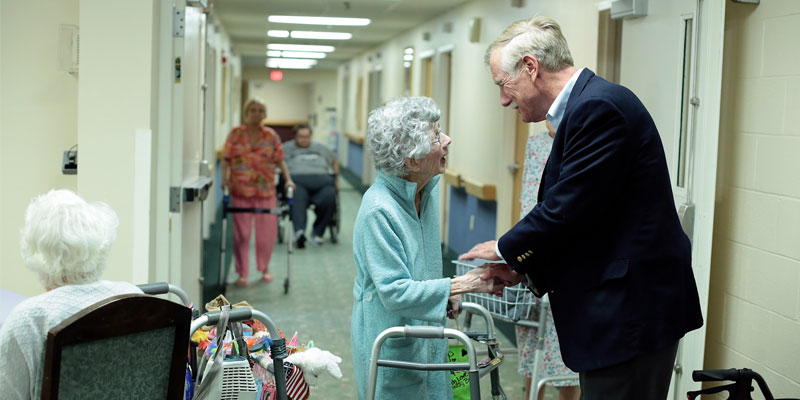 Senator visits seniors