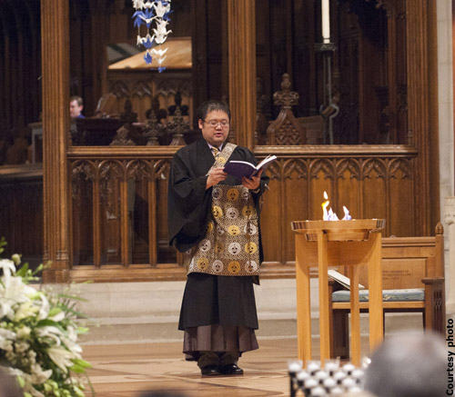 Man praying (Washington National Cathedral)