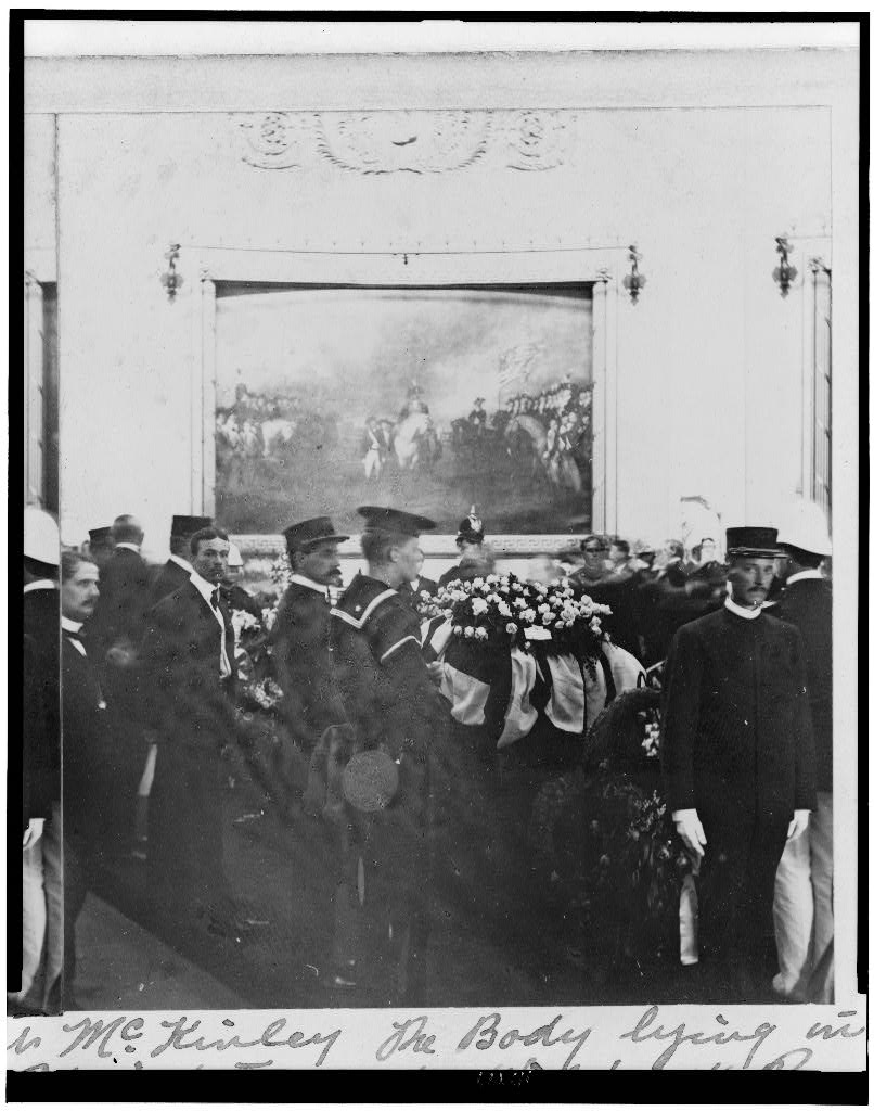 President McKinley lying in state in the Capitol Rotunda, September 1901.