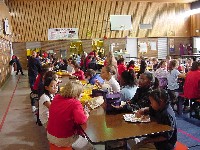 Students eating lunch