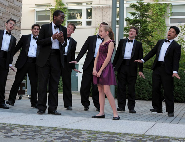 The Harvard Krokodiloes serenading Emma Murphy