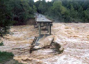 Failure of Route SC 418 bridge crossing Enoree River 