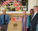 US Secretary of State Hillary Clinton (center) at Cooperativa Cafe Timor